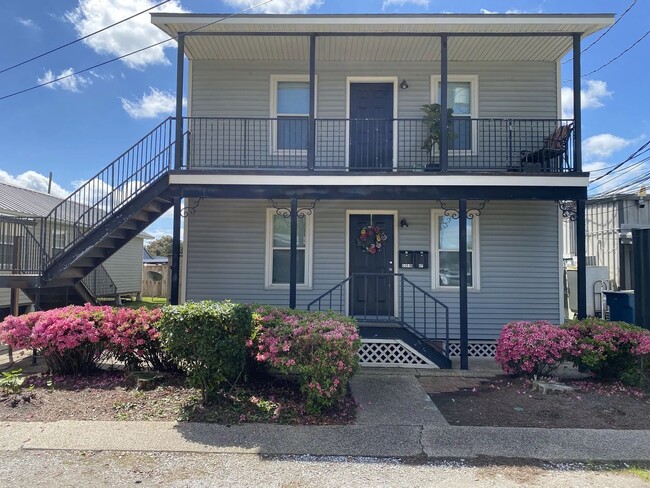 Building Photo - 2BR Home in Port Allen | Garden District of West Baton Rouge