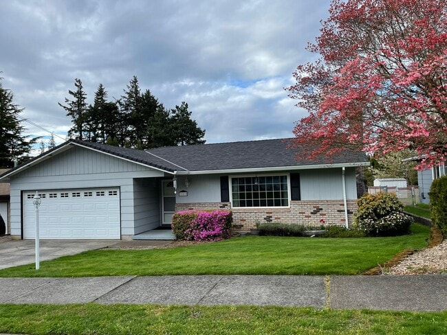 Building Photo - 21515 SE Alder St Rental