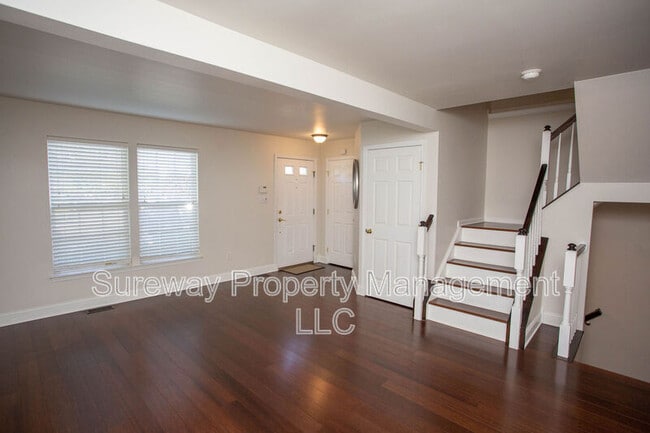 Photo - 130 Mount Vernon Ct