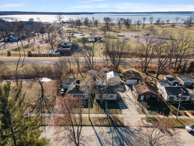 cuadras del lago Monona - 3489 Hargrove St