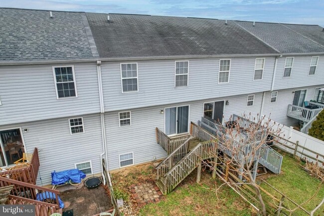 Photo - 407 Champs Ln