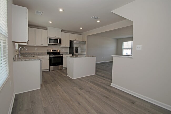 Photo - 2878 Orchard Ln