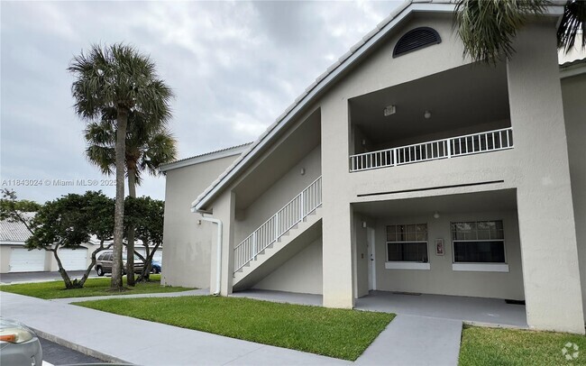 Building Photo - 2851 N Oakland Forest Dr Unit 110 Rental