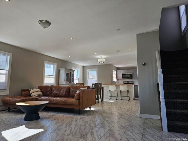 146 Kingston Blvd
