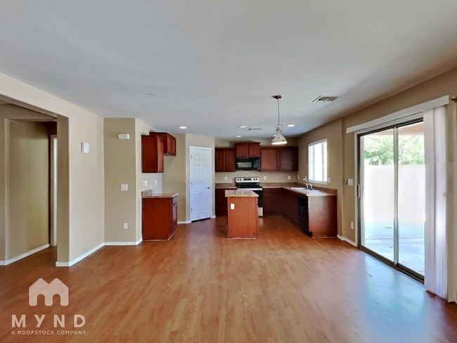 Photo - 4732 W Dill Ave