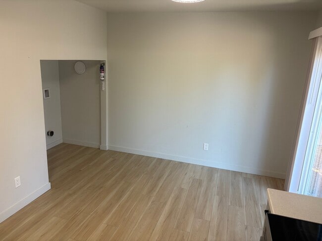 Photo - 3112 N St