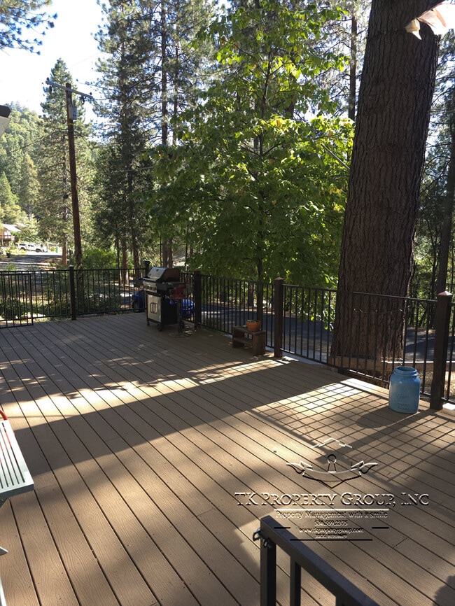 Photo - 16048 Mountain View Dr