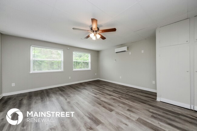 Photo - 2627 N Beaumont Ave