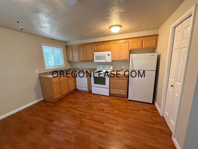 Photo - 1425 W 8th Ave Unidad #05