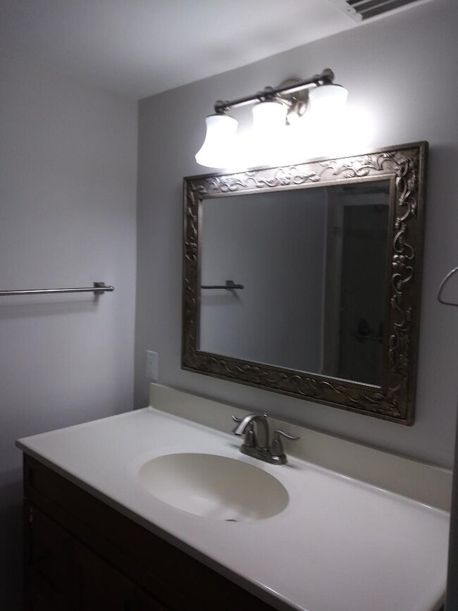 Photo - 11842 SW 37 Ter Unidad Rear