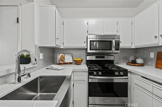 Photo - 24143 Del Monte Dr.