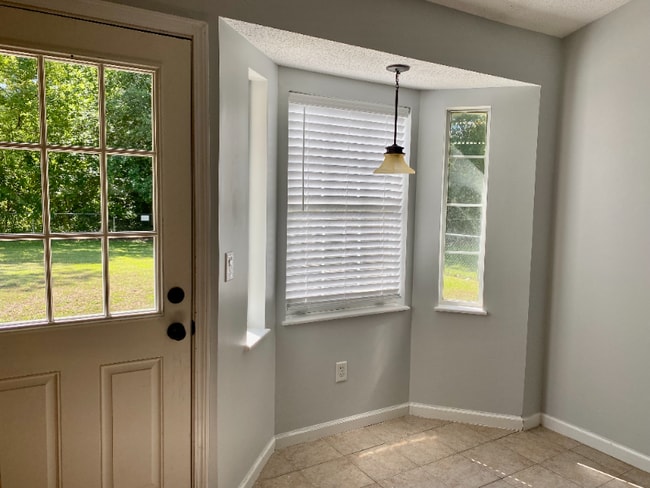 Photo - 101 Chance Ln