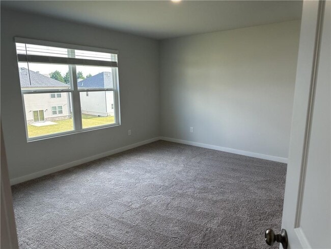 Building Photo - 3140 Westgate Park Dr