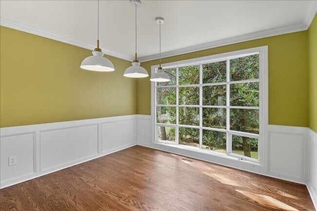 Photo - 4bd/2.5ba Woodinville House