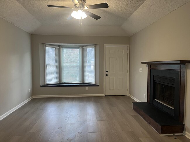 Photo - 4486 Club Trce