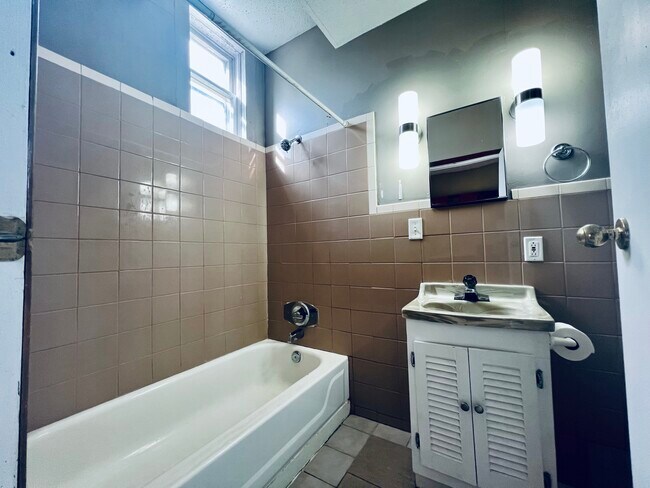 Bathroom - 2222 Walnut St Unit #1