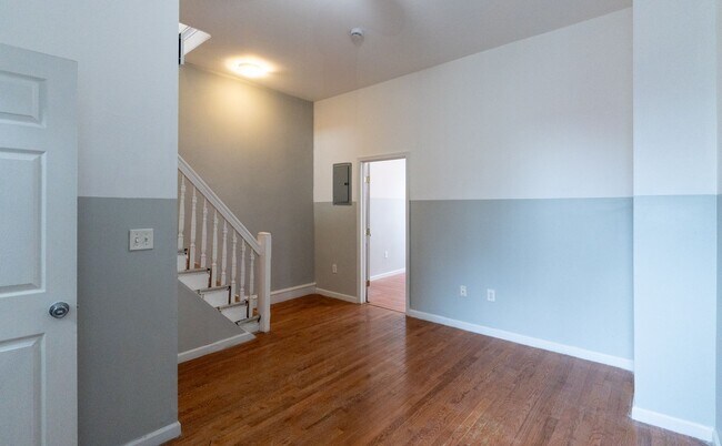 Photo - 2219 N 16th St Unit 2219 N 16th St 2nd Fl