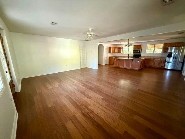 Photo - 3116 Alenes Dr