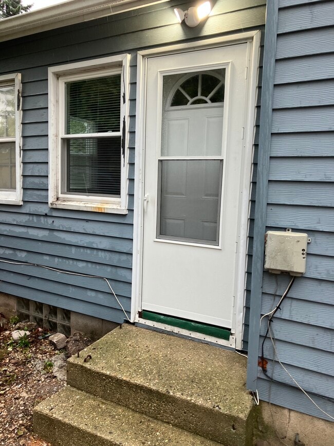 Photo - 825 Grand Ave Unit Studio