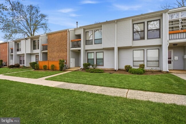 Photo - 7 Dennison Dr