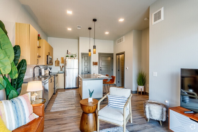 1BR, 1BA - 548 SF