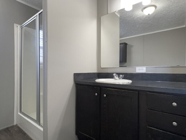 Photo - 59 Sugar Maple Dr