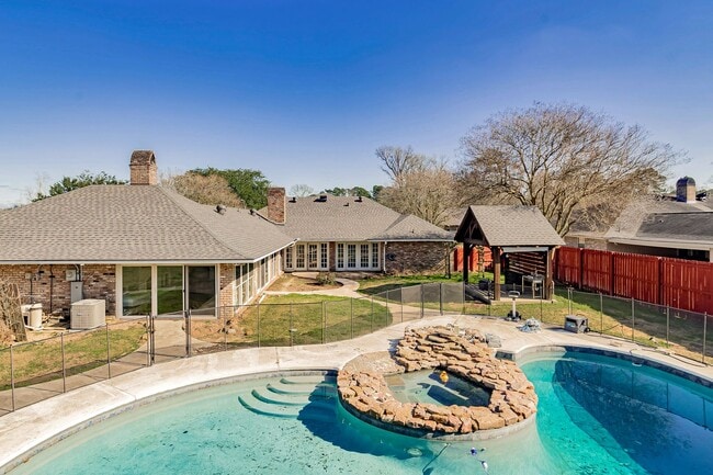 Photo - 4204 Pine Park Dr