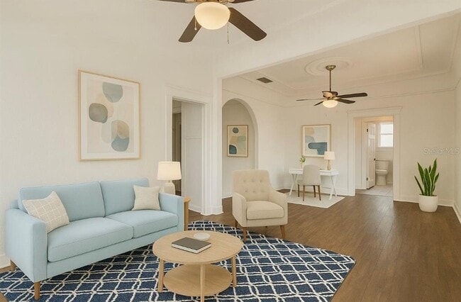 Photo - 1913 W Lemon St