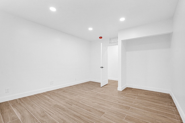 Photo - 10618 NE 11th Ave