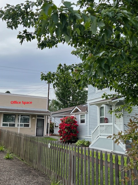 Photo - 2526 Broadway