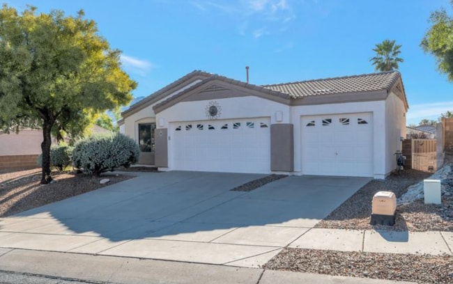 Building Photo - Oro Valley Home w Fabulous Mountain Views
