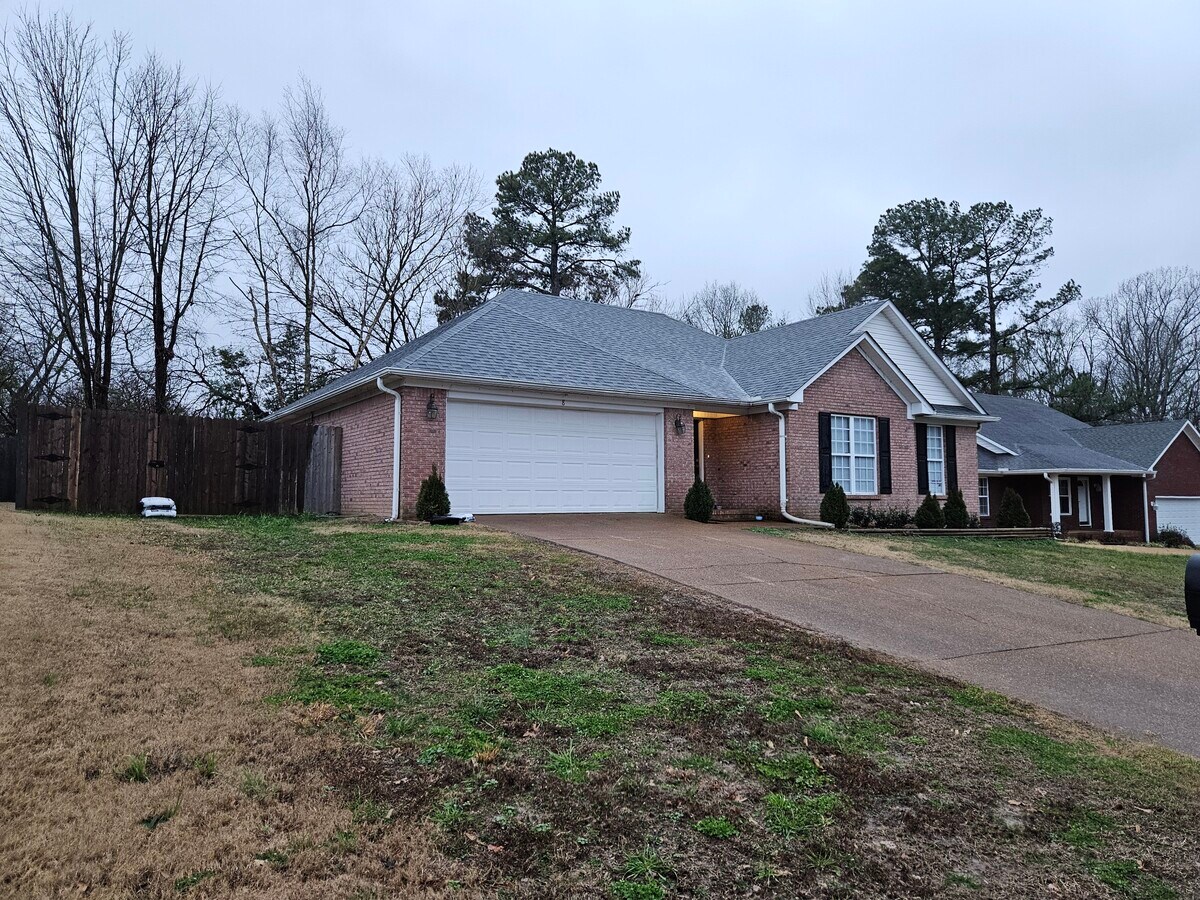 Photo - 8 Walnut Grove Cove