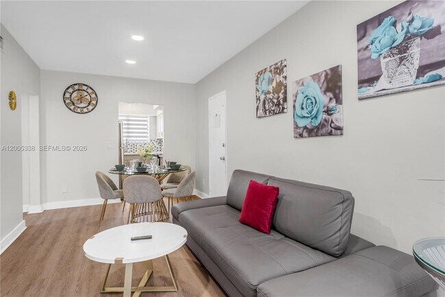 10006 E Bay Harbor Dr Unit 16