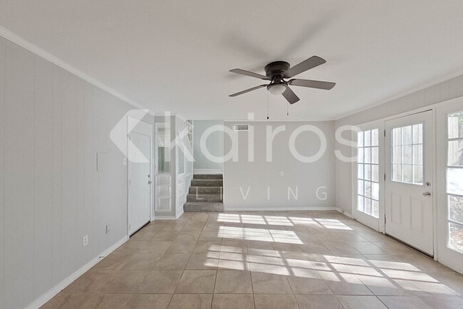 Photo - 2550 Old Dobbin Dr E