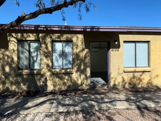 Photo - 2115 N Oracle Rd Apartments
