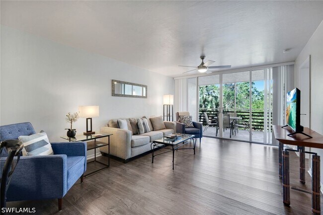Photo - 15161 Cedarwood Ln Unit 1205