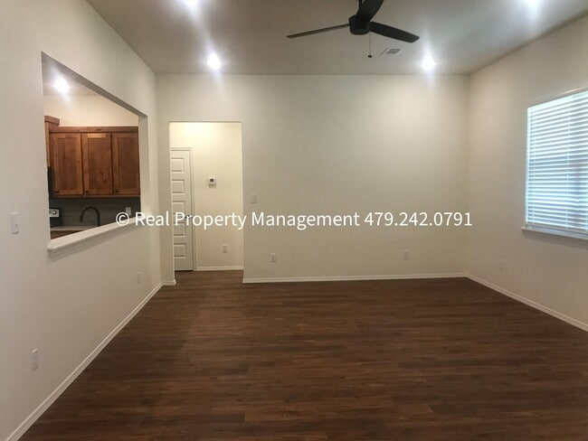 Photo - 101 Countryside Wy