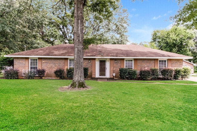 Photo - 3940 Croydon Rd