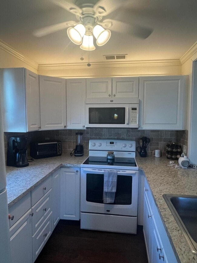Photo - 132 Monaco Ct Unit C