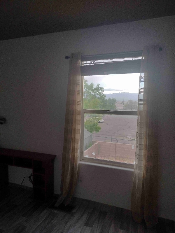 Photo - 448 Shorewood Dr NW