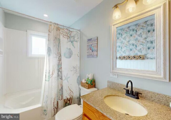 327 Robin Dr Unit 2