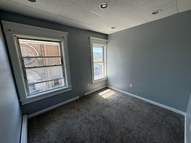 Photo - 507 Broadway St Unit 5