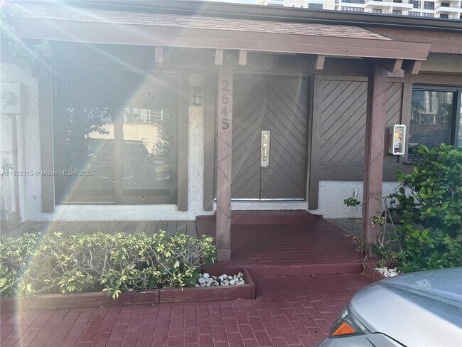 Photo - 2645 Parkview Dr S Townhome