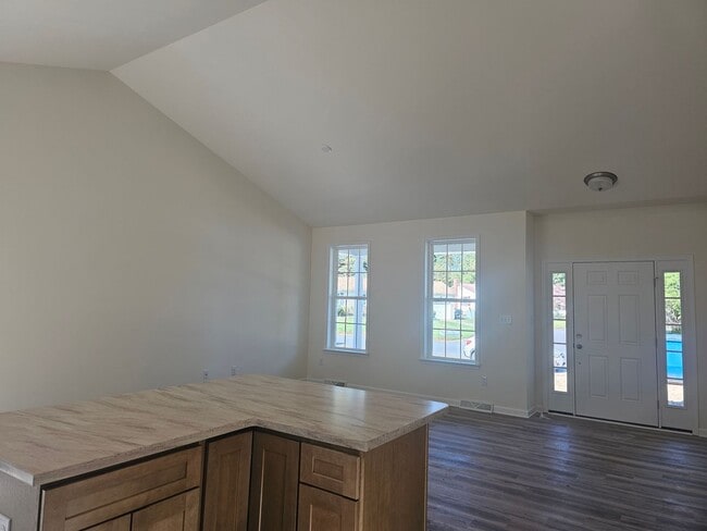 Photo - Brand New luxury home!