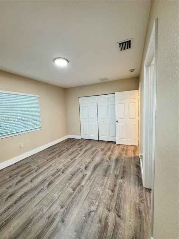 1770 NW 55th St