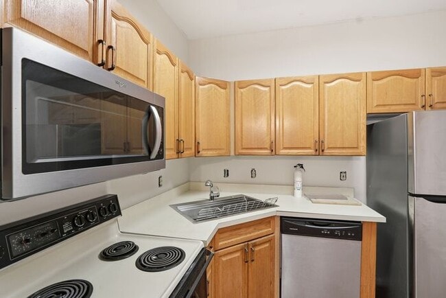 Photo - 15663 Viewpoint Cir