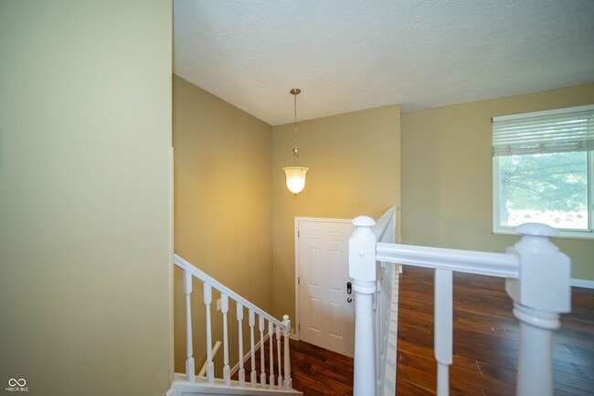 Photo - 8307 Castle Farms Rd