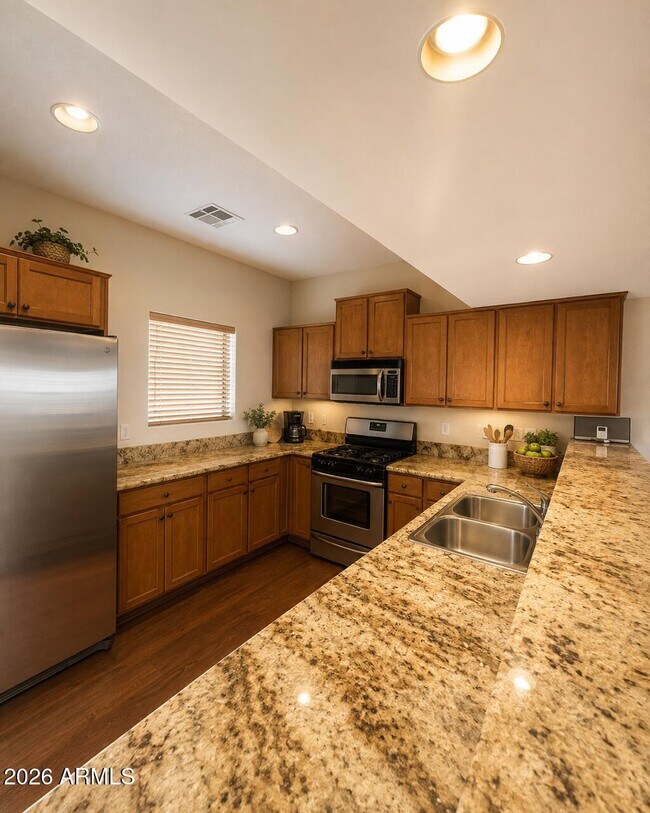 805 N Grapevine Cir