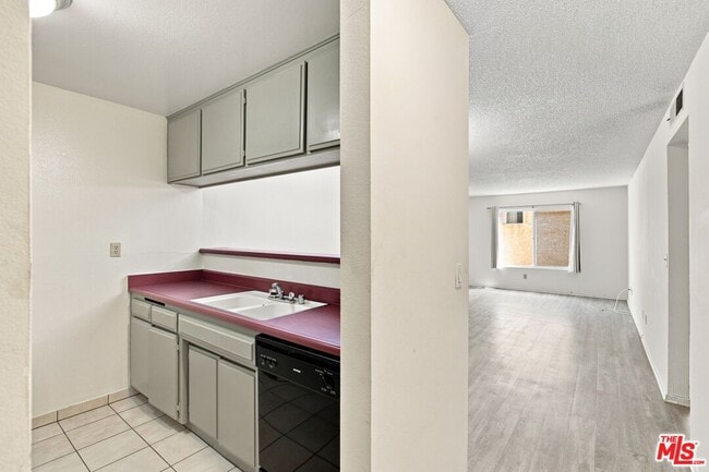 Photo - 3600 Bagley Ave Unit 102