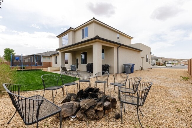 Photo - 3011 Beartrap Cyn Dr